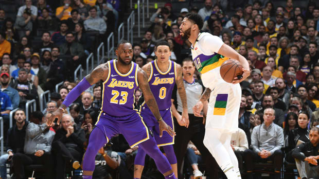 anthony_davis_lakers_.jpg